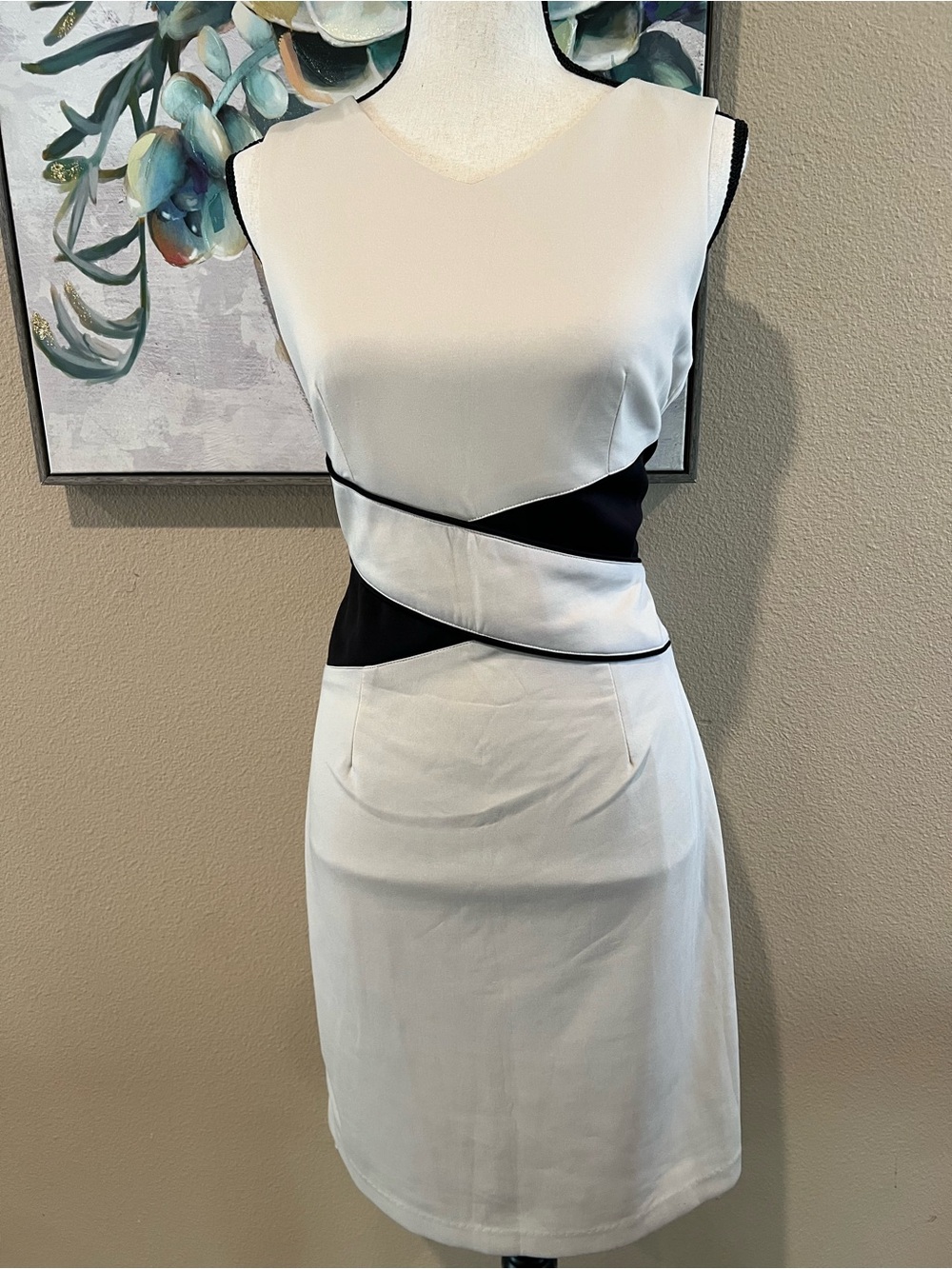 Sleeveless Cream & Black Contrast Midi Dress